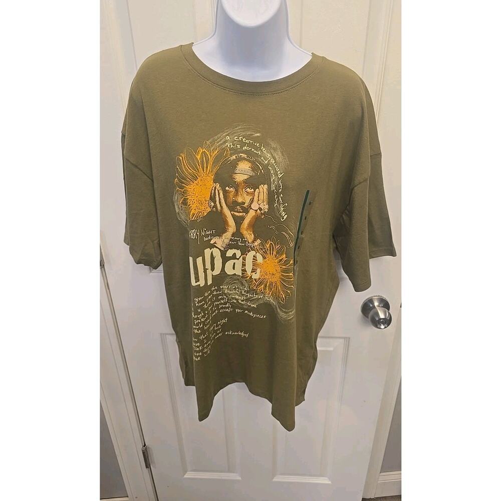 13038 2PAC Tupac Graphic Cotton Men's Med Green Short Sleeve T-Shirt New W/ Tags
